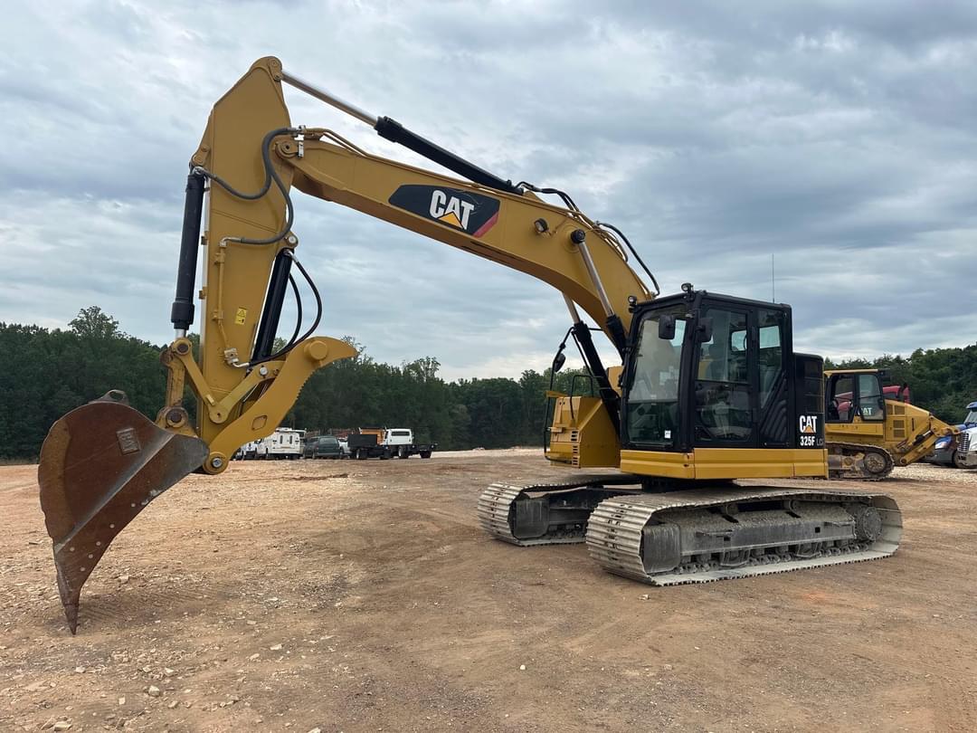 Image of Caterpillar 325FLCR Primary image