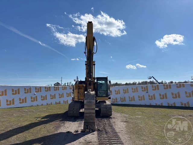 Image of Caterpillar 335FLCR equipment image 1