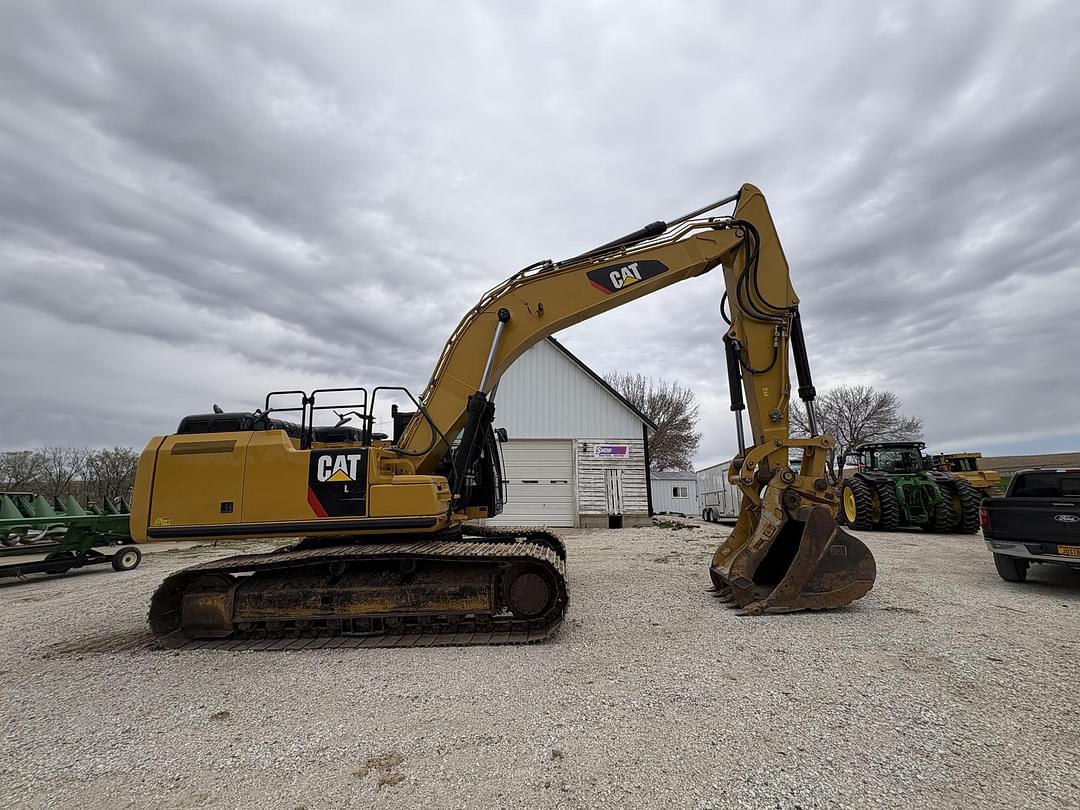 Image of Caterpillar 336FL Primary image