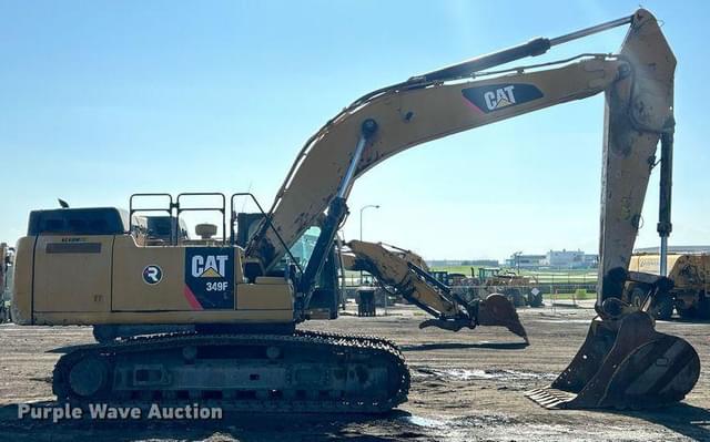 Image of Caterpillar 349FL equipment image 3