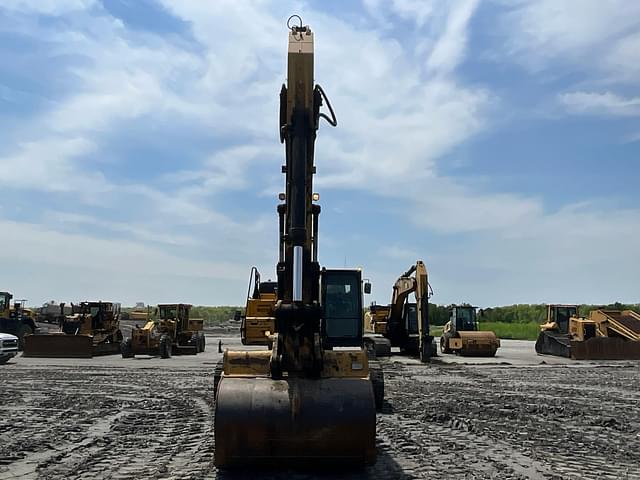Image of Caterpillar 349FL equipment image 1