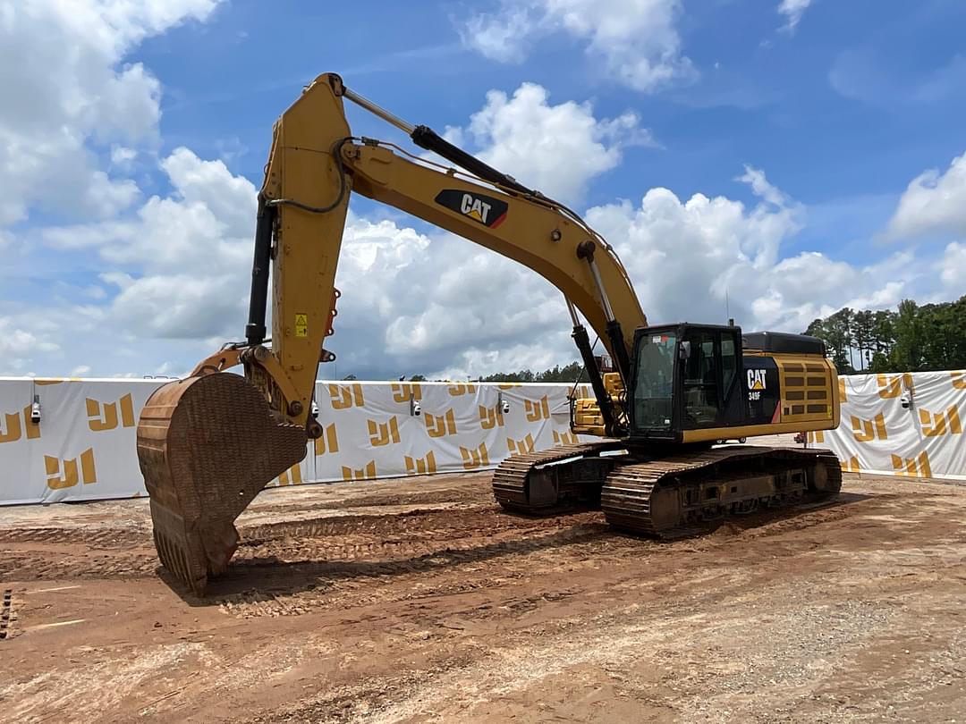 Image of Caterpillar 349FL Primary image