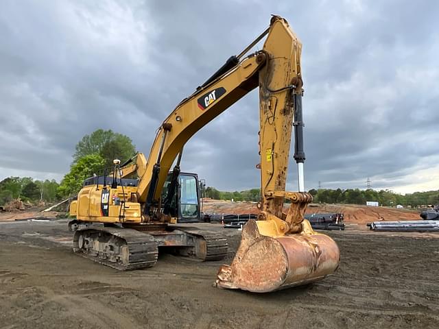 Image of Caterpillar 349FL equipment image 2