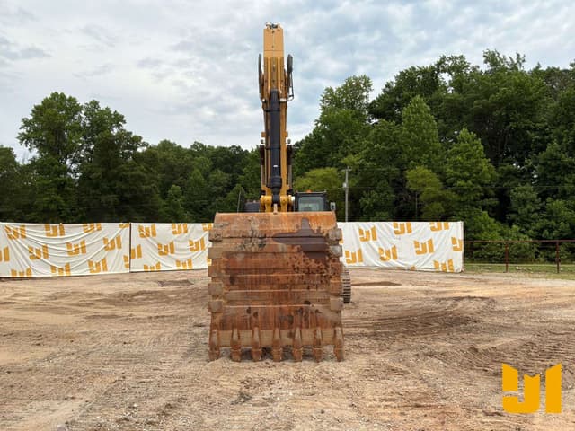 Image of Caterpillar 352F equipment image 1
