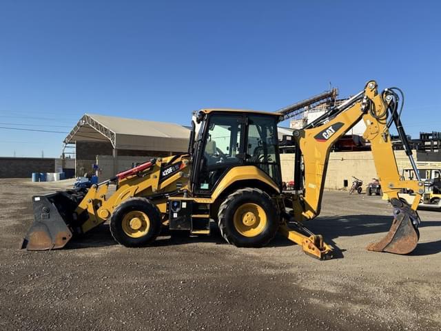 Image of Caterpillar 420F2 IT equipment image 4