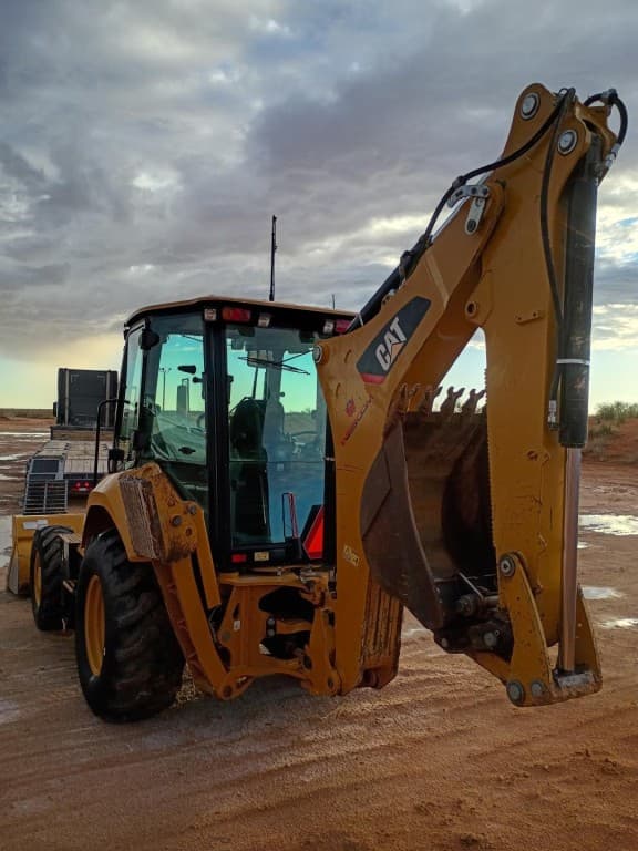 Image of Caterpillar 420F2 equipment image 1