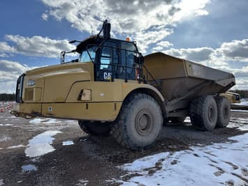 Main image Caterpillar 745