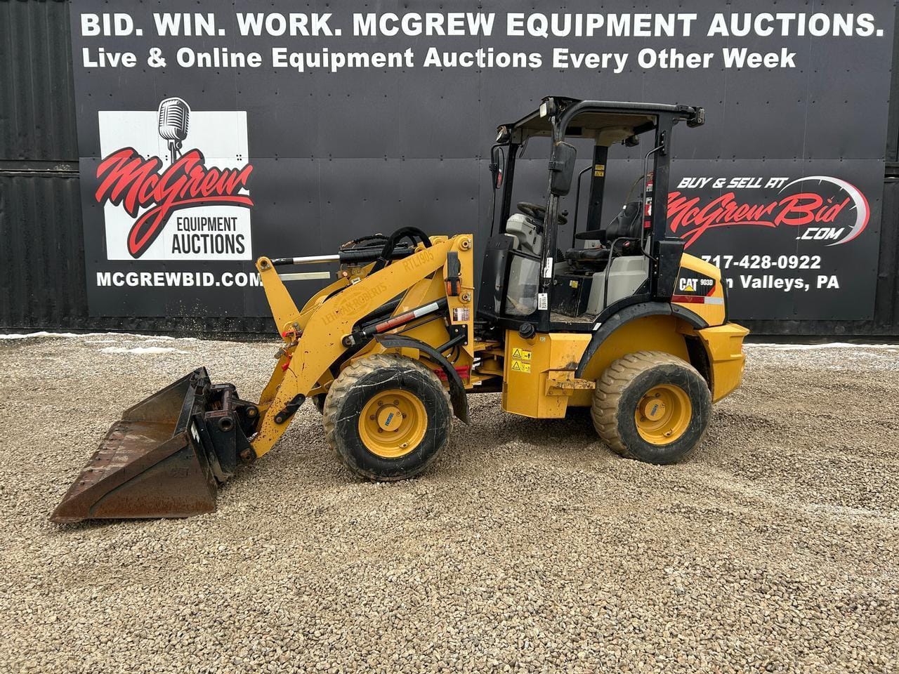 2018 Caterpillar 903D Equipment Image0