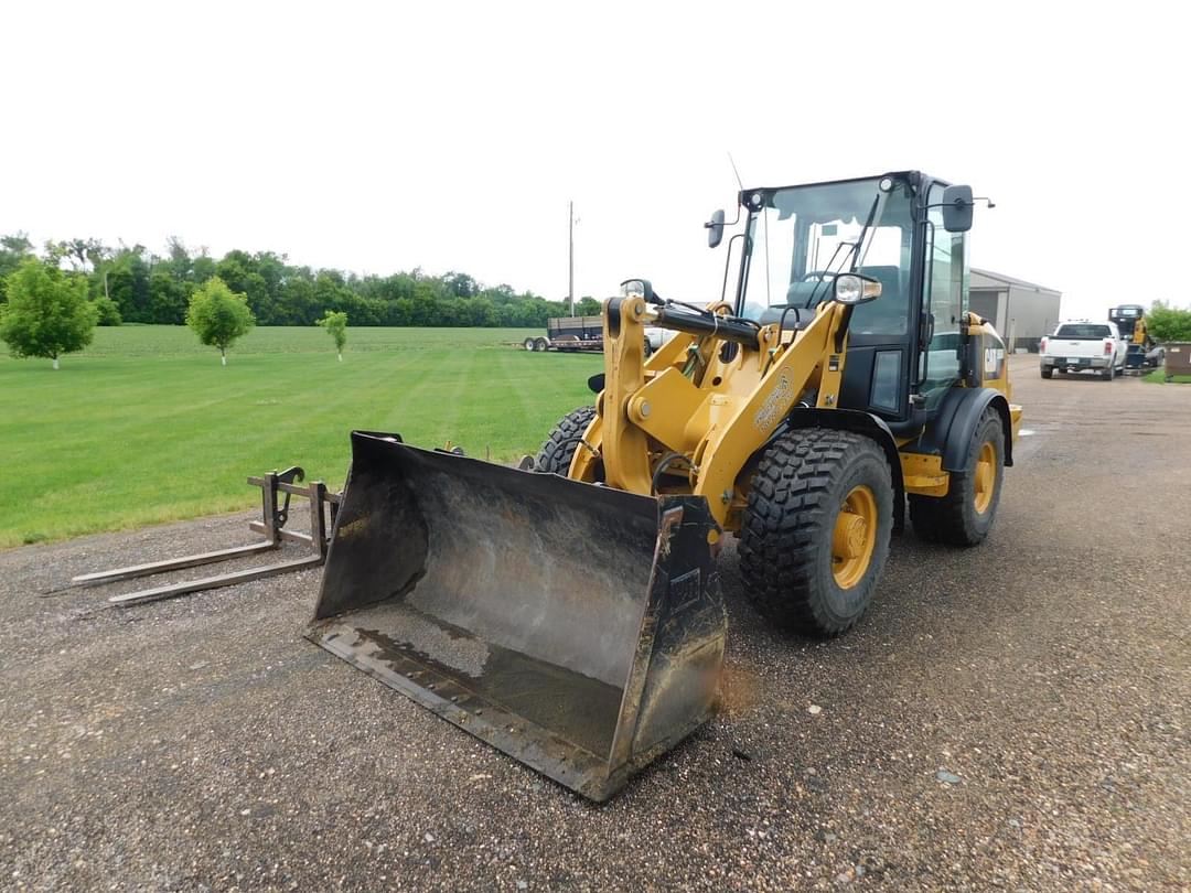 Image of Caterpillar 906M Primary image
