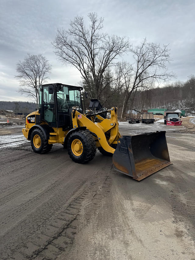 Image of Caterpillar 907M equipment image 4