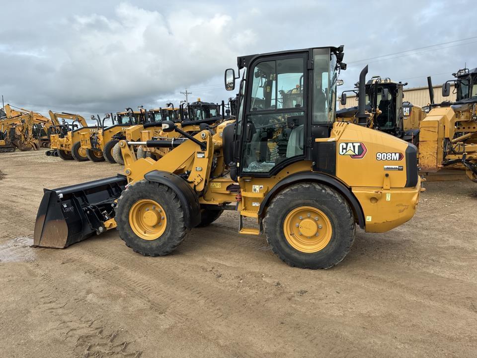 Image of Caterpillar 908M Primary image