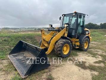 Main image Caterpillar 908M