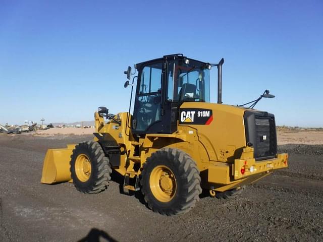 Image of Caterpillar 910M equipment image 3