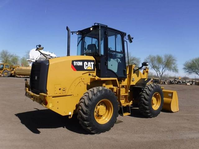 Image of Caterpillar 910M equipment image 4
