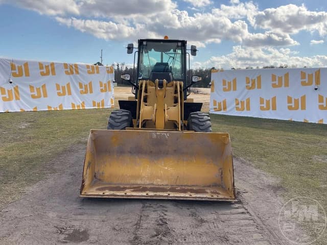 Image of Caterpillar 910M equipment image 1