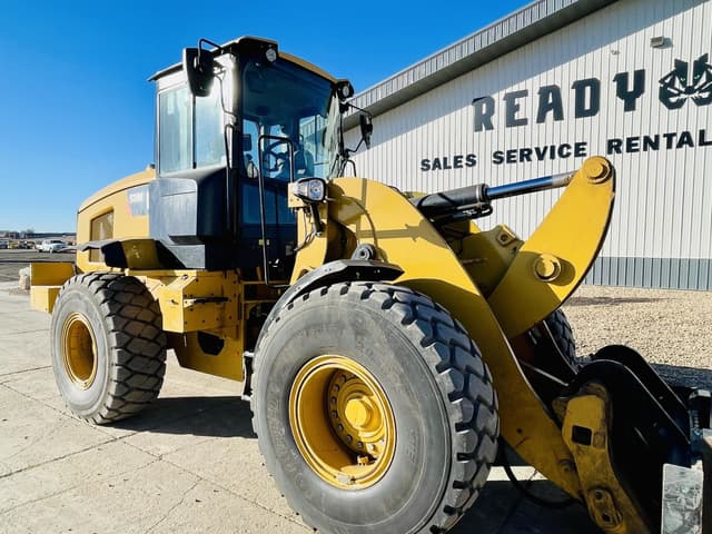 Image of Caterpillar 938M equipment image 1