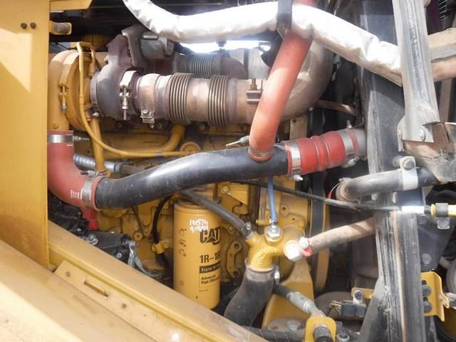 Image of Caterpillar 966M equipment image 1