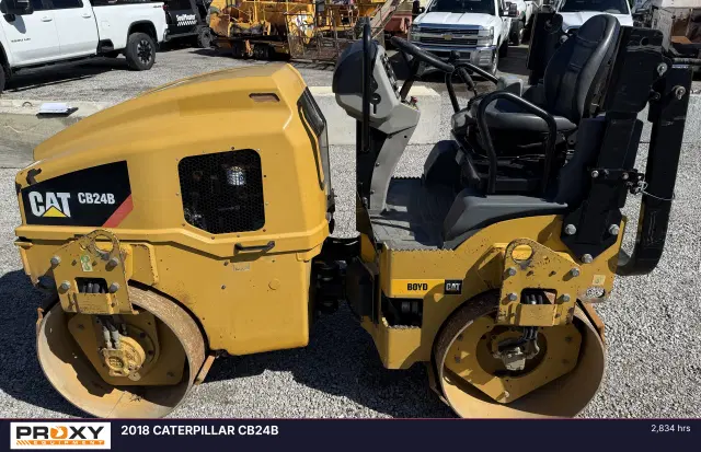 Image of Caterpillar CB24B equipment image 1