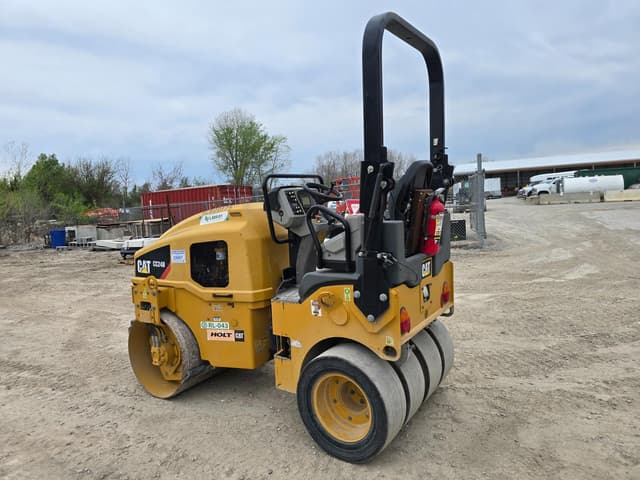 Image of Caterpillar CC24B equipment image 4