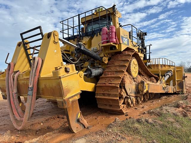 Image of Caterpillar D11T equipment image 3