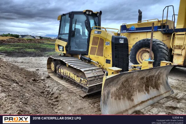 Image of Caterpillar D5K2 LGP equipment image 3