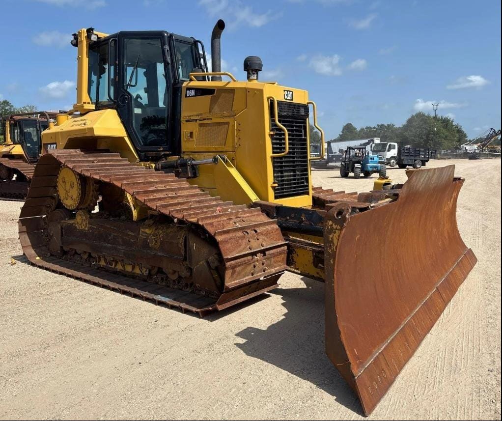 2018 Caterpillar D6N LGP Equipment Image0