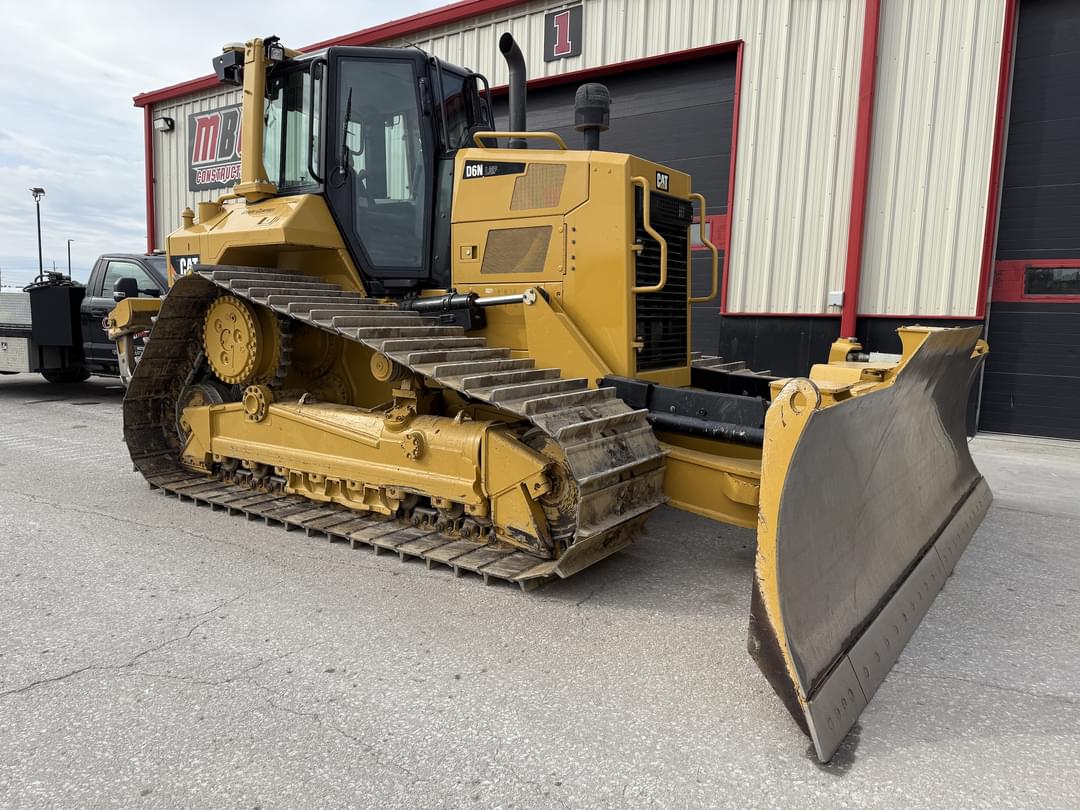 Image of Caterpillar D6N LGP Primary image