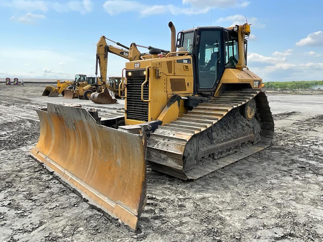 Image of Caterpillar D6N LGP Primary image