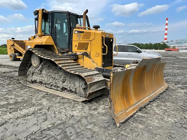 Image of Caterpillar D6N LGP equipment image 2