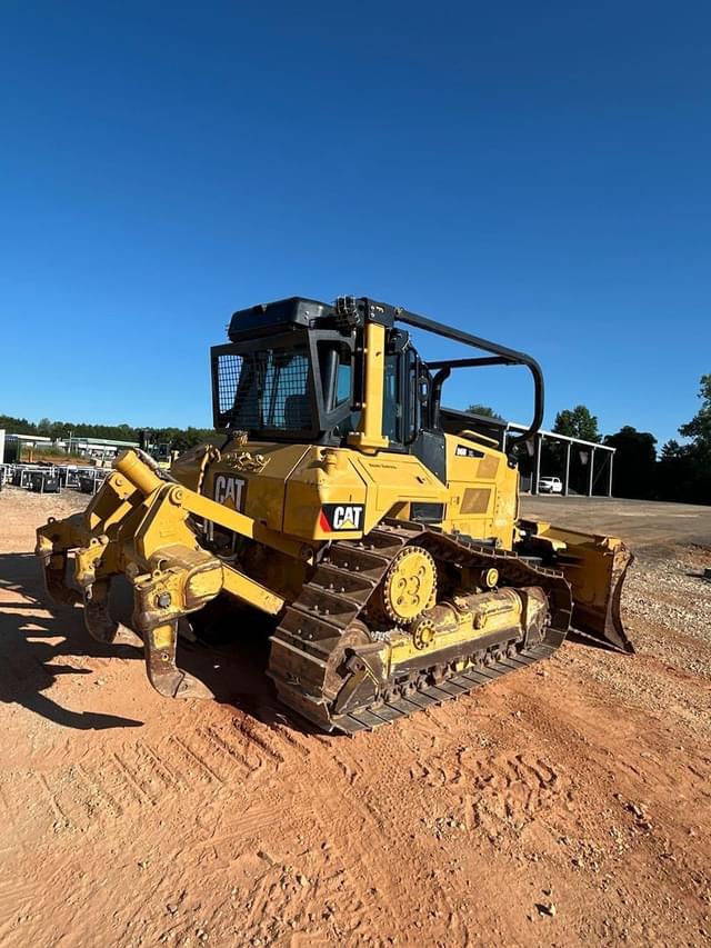 Image of Caterpillar D6N XL equipment image 3