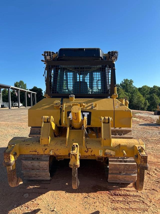 Image of Caterpillar D6N XL equipment image 4