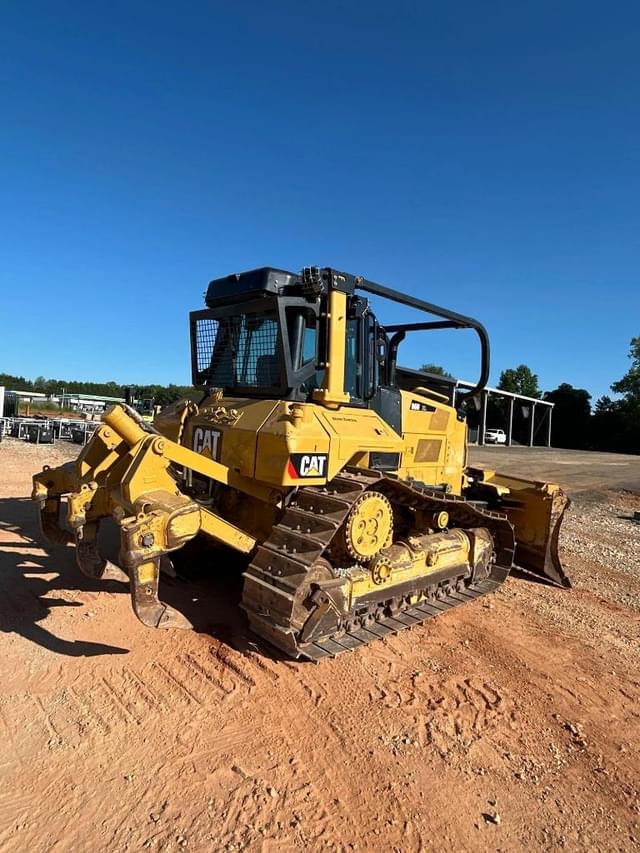 Image of Caterpillar D6N XL equipment image 3