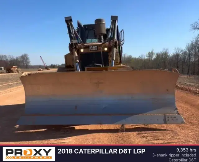 Image of Caterpillar D6T LGP equipment image 2