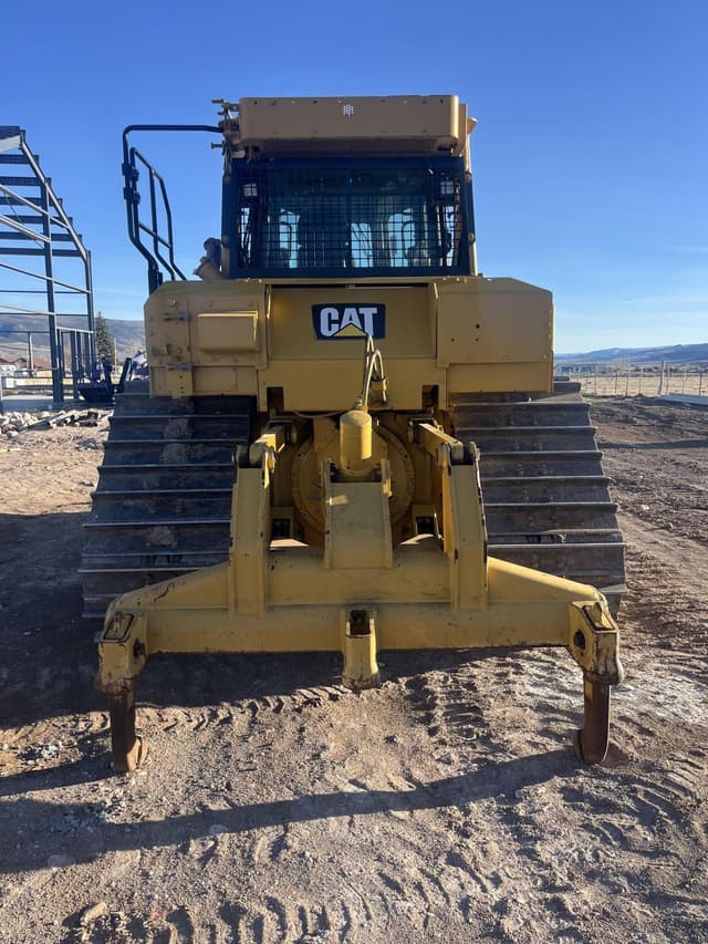Image of Caterpillar D6T LGP equipment image 4