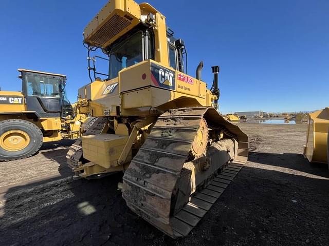 Image of Caterpillar D6T LGP equipment image 2