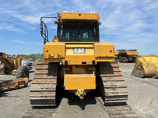 Image of Caterpillar D6T LGP equipment image 4