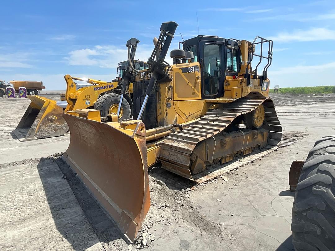 Image of Caterpillar D6T LGP Primary image
