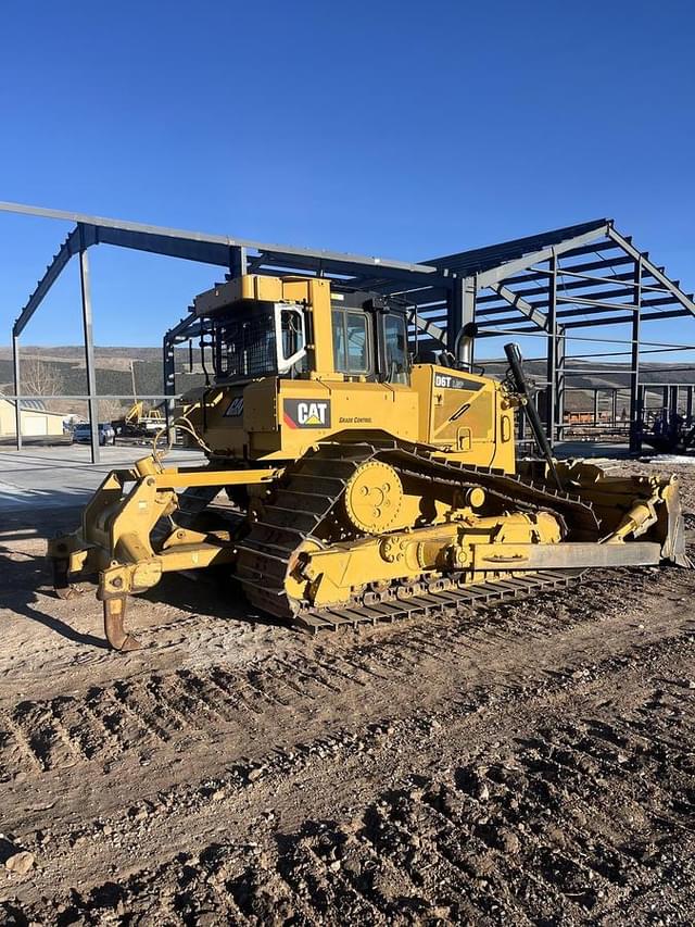 Image of Caterpillar D6T LGP equipment image 2