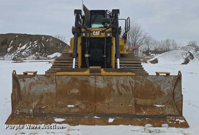 Image of Caterpillar D6T equipment image 1