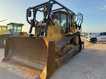 Main image Caterpillar D6T XL