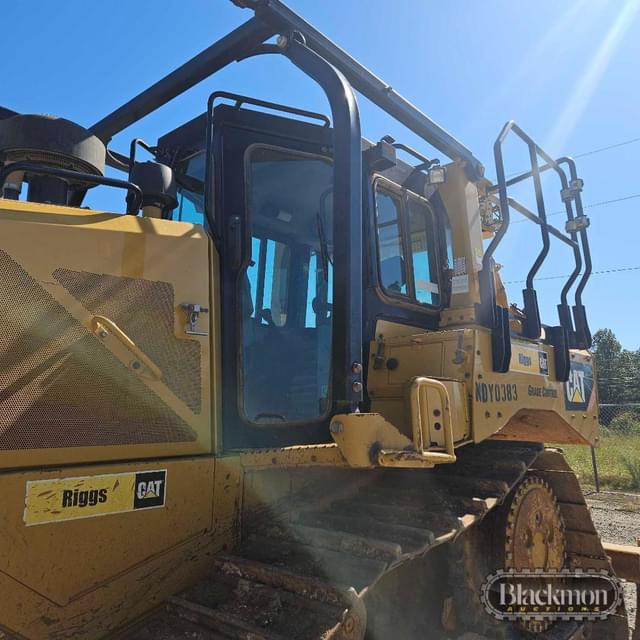 Image of Caterpillar D6T XL equipment image 4