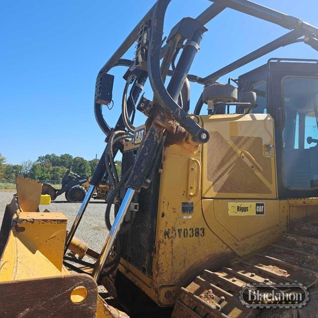 Image of Caterpillar D6T XL equipment image 3