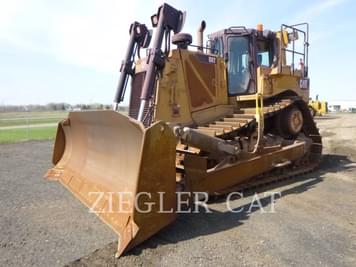 Main image Caterpillar D8T