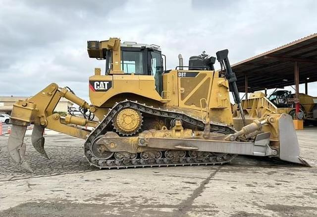 Image of Caterpillar D8T EX equipment image 1