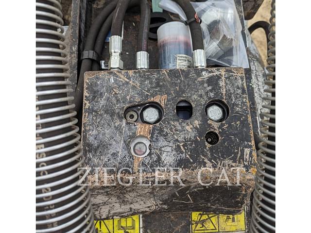 Image of Caterpillar H120ES equipment image 4