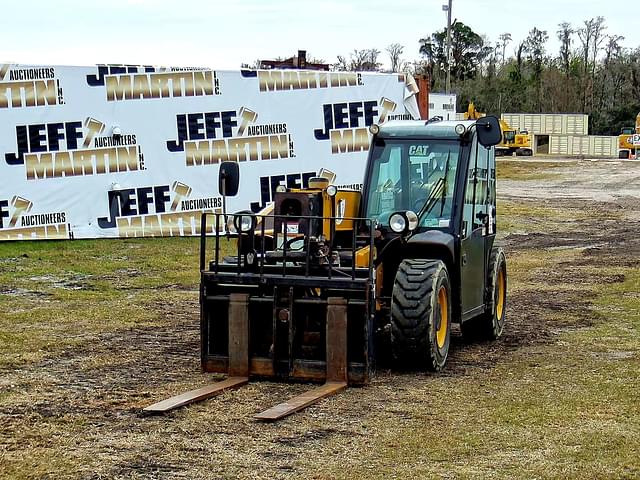 Image of Caterpillar TH255C equipment image 1