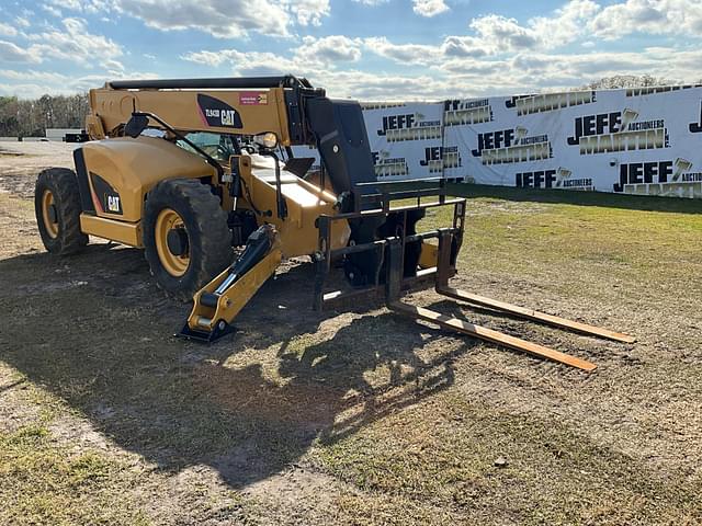 Image of Caterpillar TL943D equipment image 2