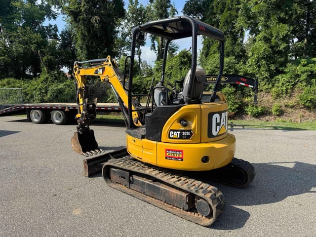 Image of Caterpillar 303E equipment image 2