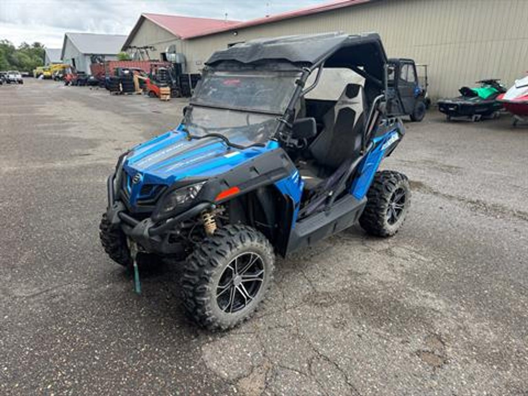 2018 CFMoto ZForce 500 Trail Equipment Image0