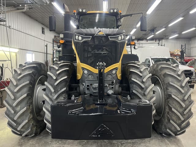 Image of Challenger 1038 equipment image 1